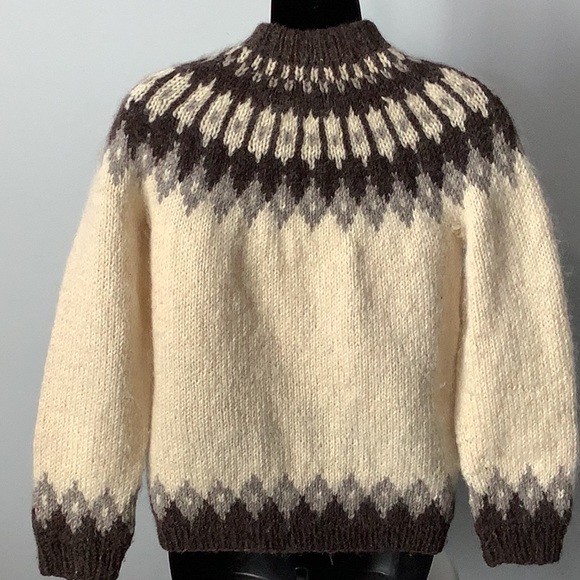 ⭐️HP⭐️Icelandic Lopi Wool Sweater - Picture 4 of 5